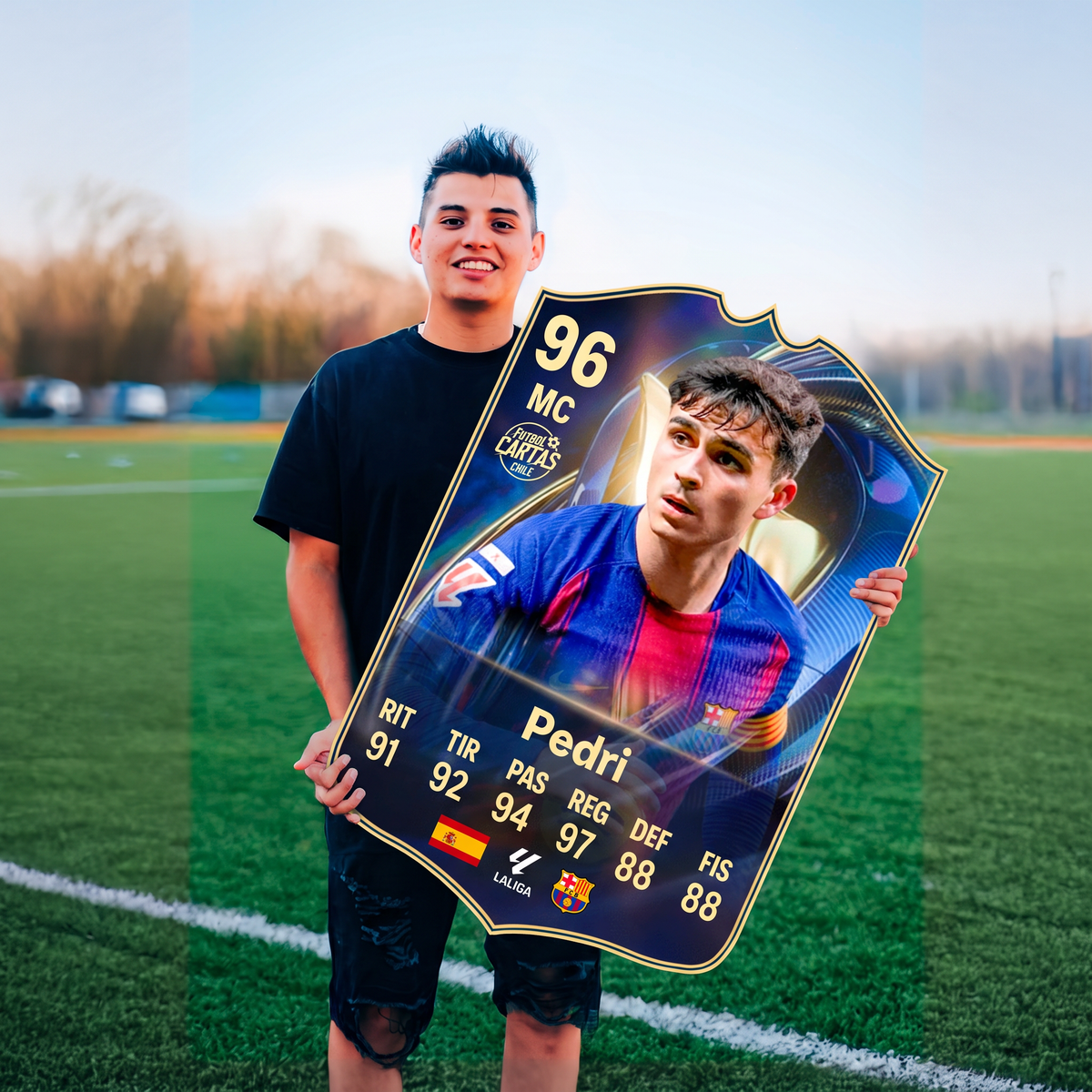 Carta Pedri TOTS FC26 en una cancha de fútbol