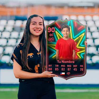 Chica sosteniendo su carta personalizada OTW Retro 20 FC27 en el estadio