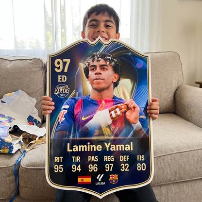 Carta Lamine Yamal TOTS FC26 de regalo para un niño