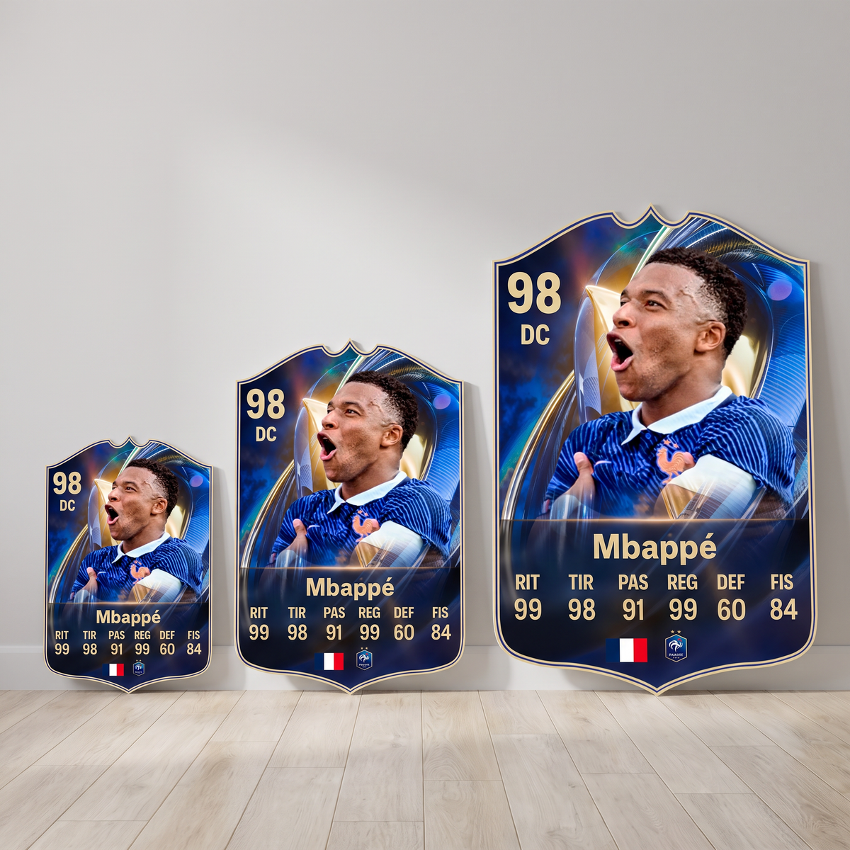 Carta Mbappé TOTS FC26 en tamaños Cadete, Profesional y Leyenda