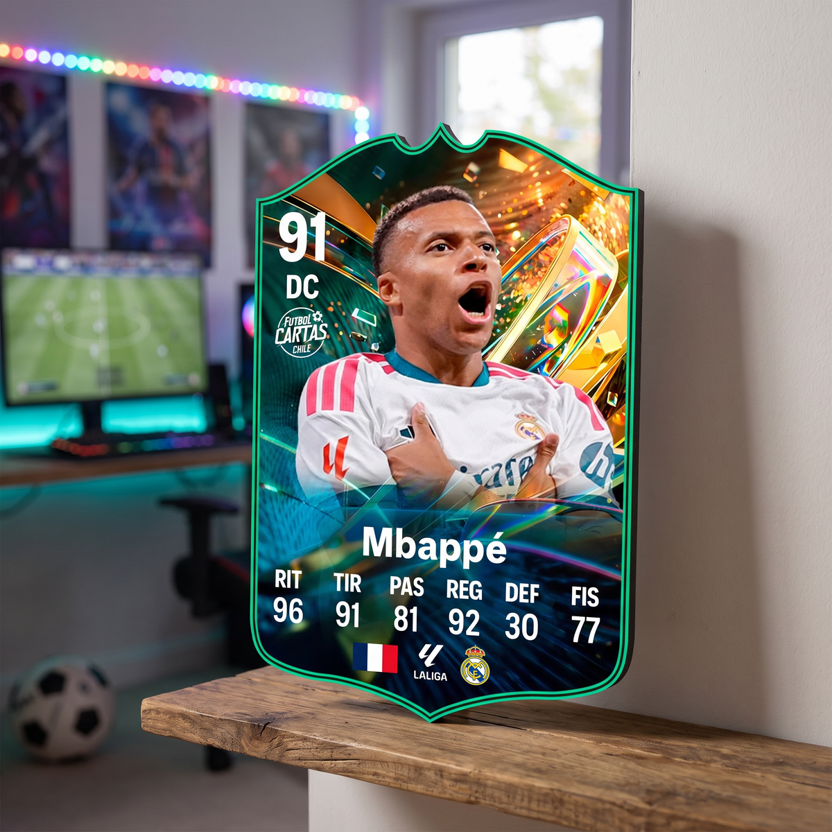 Carta Mbappé Destined for Glory FC27 de decoración en una pieza gamer
