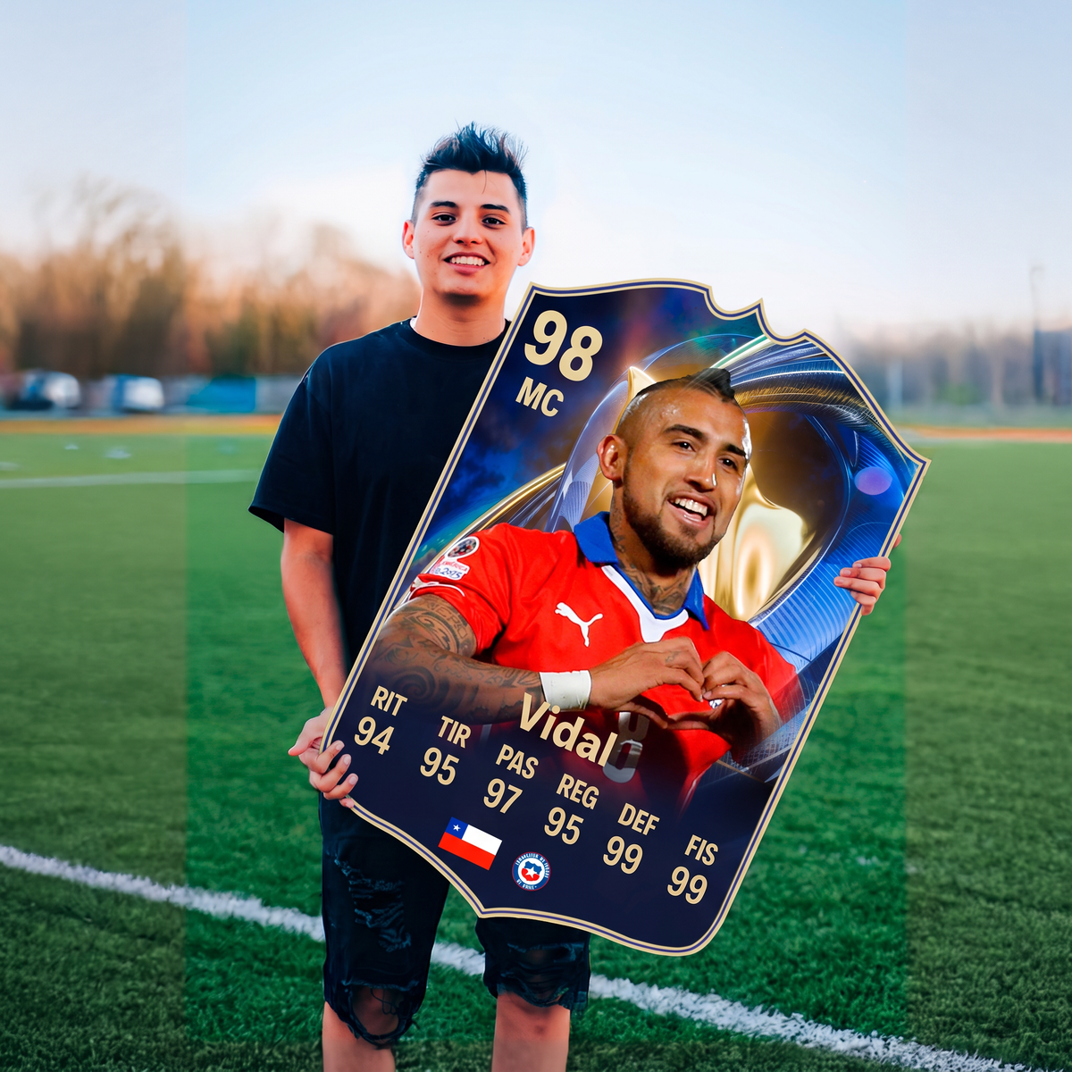 Carta Arturo Vidal TOTS FC26 en una cancha de fútbol