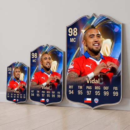 Carta Arturo Vidal TOTS FC26 en tamaños Cadete, Profesional y Leyenda